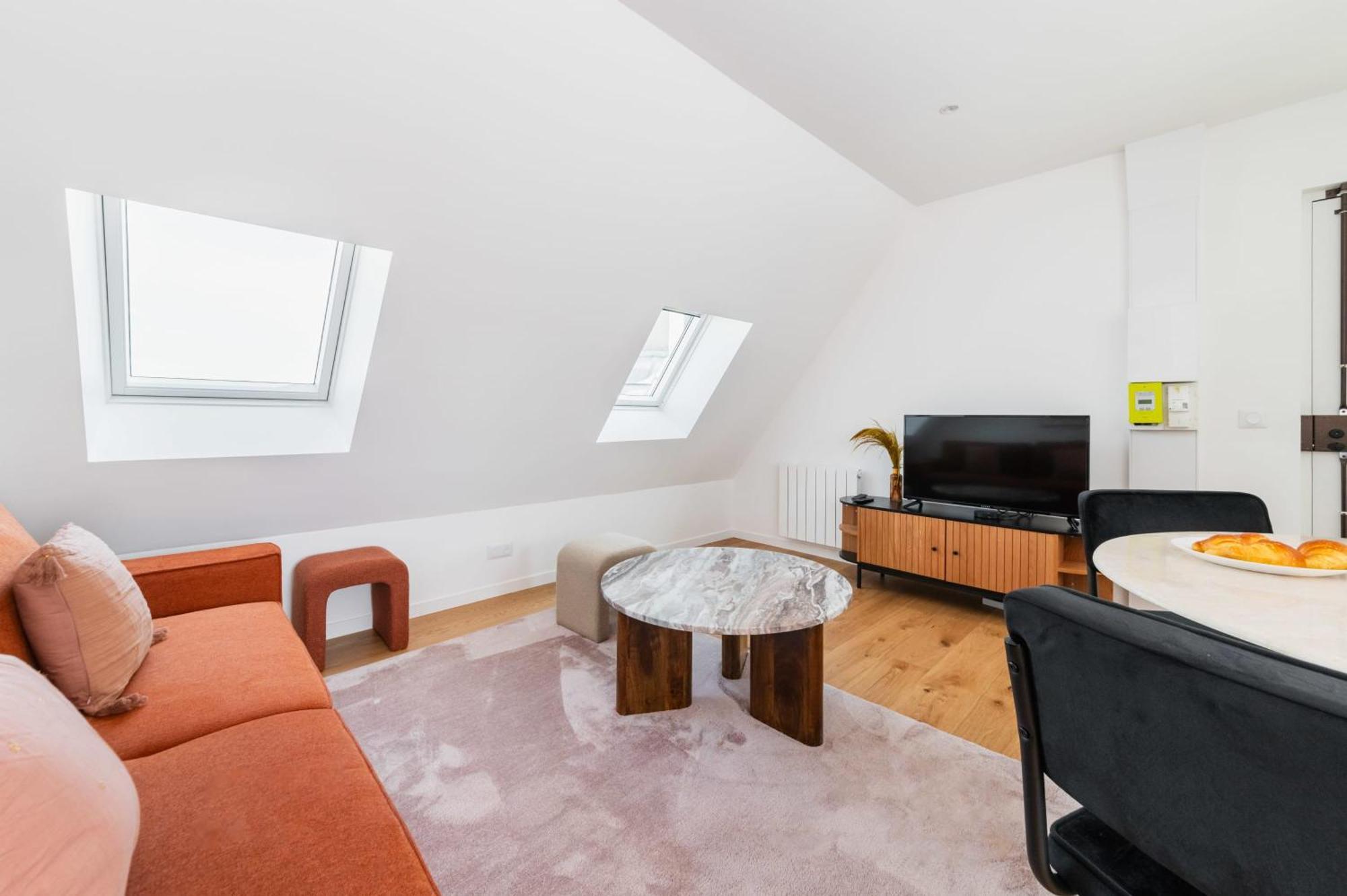 2 Pieces Refait A Neuf Dernier Etage - Paris 19 - 4P - Flat-Guest Apartamento Exterior foto
